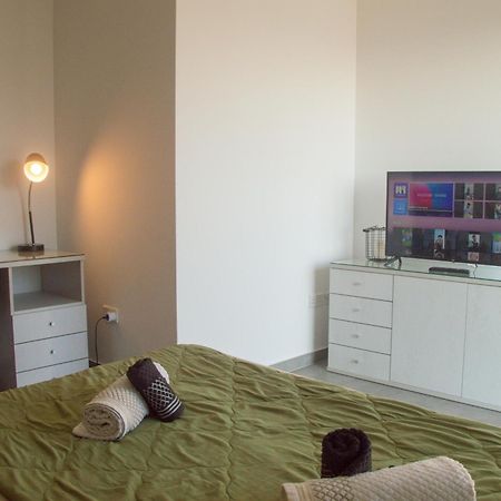Marsaskala Sea View Duplex Penthouse - Mive Properties Kültér fotó
